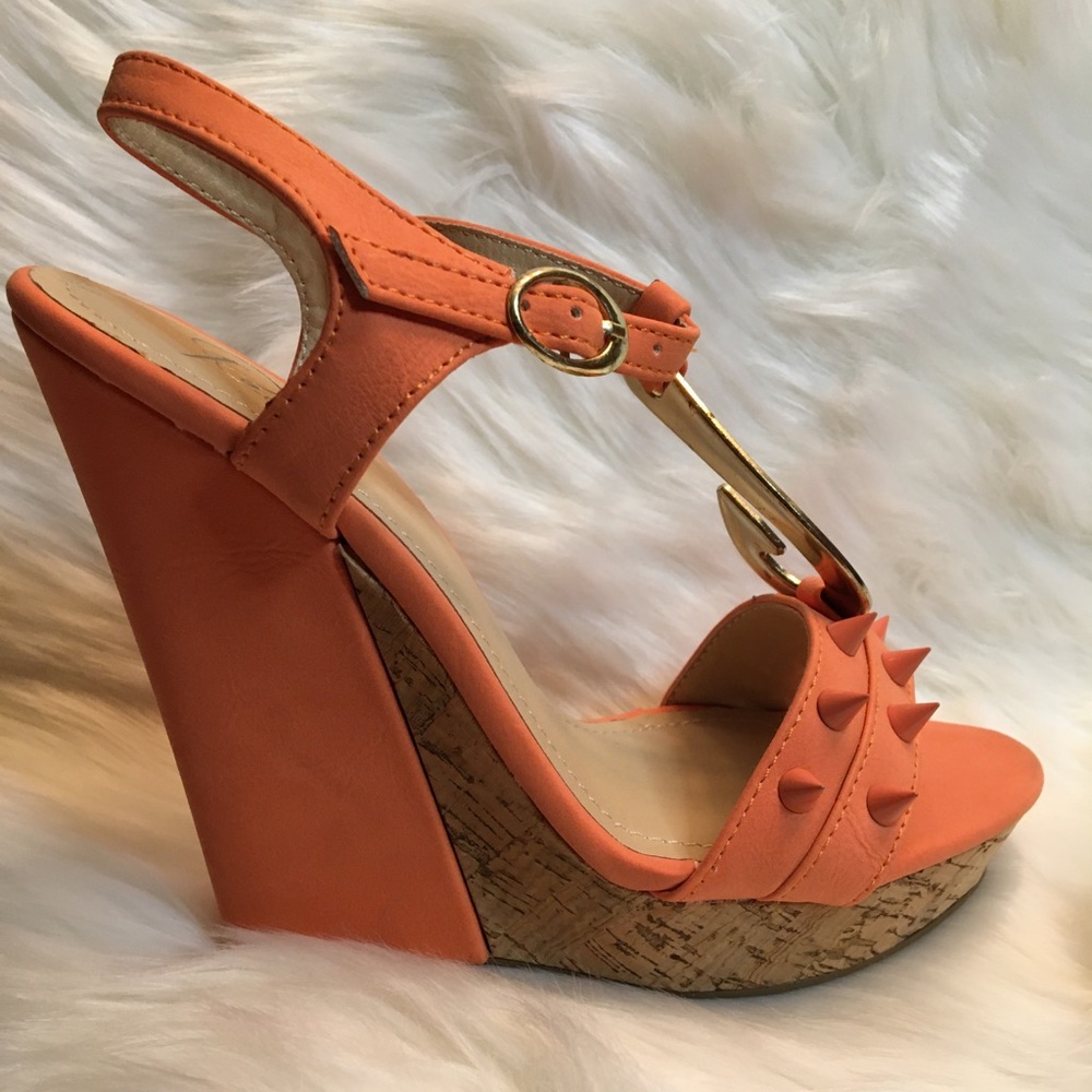 New Orange Rosette Hook Wedges
